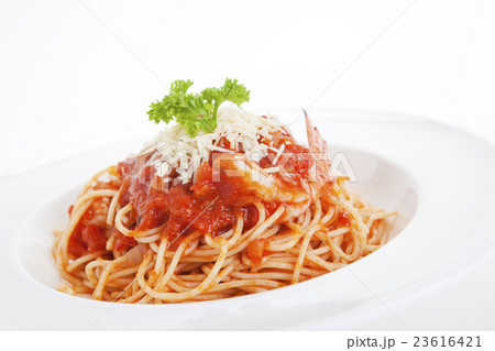Spaghetti in red sauce with shrimps Spaghetti in red sauce with shrimps 23616421