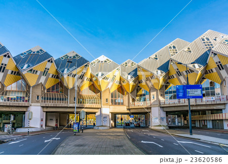 オランダ　ロッテルダムのキューブハウス 23620586