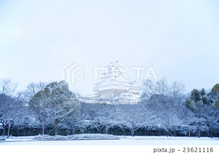 姫路城雪景色 23621116