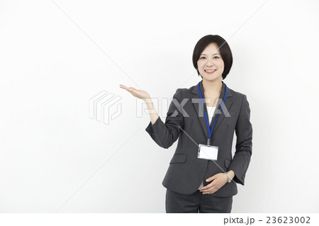 若いビジネスウーマン 23623002