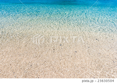 海 背景 沖縄 の写真素材