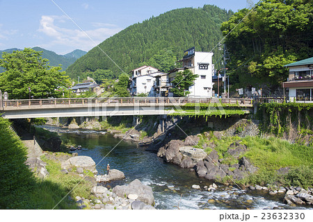 郡上八幡 吉田川に掛る新橋 郡上八幡 吉田川に掛る新橋 23632330