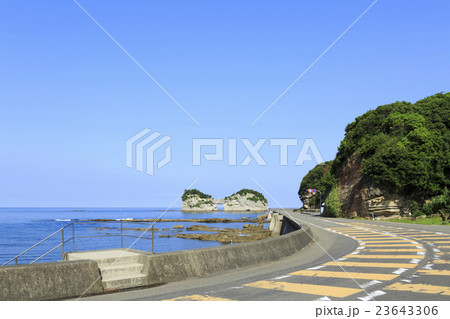和歌山県・南紀白浜・円月島 23643306
