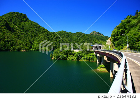 夏のさっぽろ湖と定山渓レイクライン 23644132