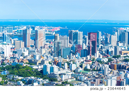 都市風景　さわやかな青空と都会　都市風景の画像素材　コピースペース　文字スペース　オフィス街 23644645