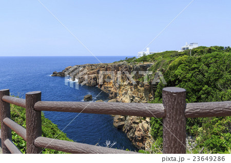 和歌山県・南紀白浜・三段壁 和歌山県・南紀白浜・三段壁 23649286