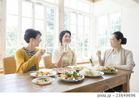 ママ会 ママ会 23649696