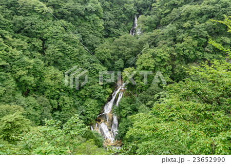 栃木県日光市 霧降ノ滝(全景 横位置撮影) 栃木県日光市 霧降ノ滝(全景 横位置撮影) 23652990