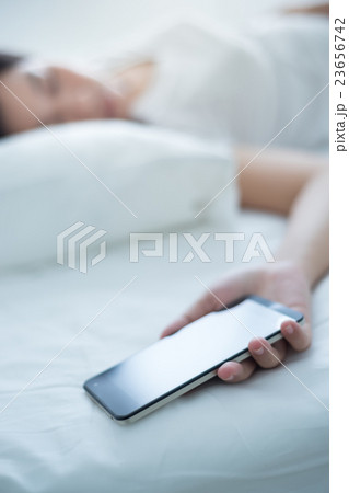 Sleep while using smartphone Sleep while using smartphone 23656742