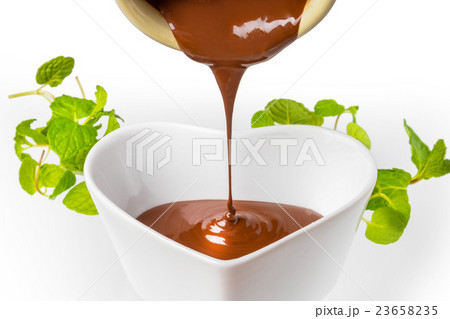 とろーりチョコレート　chocolate which I dissolved 23658235