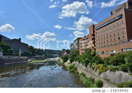宝塚の街並み 宝塚の街並み 23659492