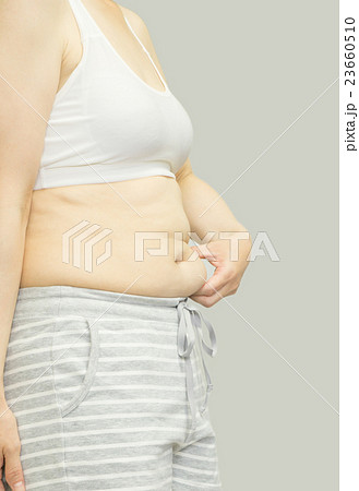 女性のたるんだおなか 女性のたるんだおなか 23660510