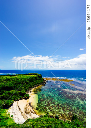 【沖縄県】果報バンタ 23664175