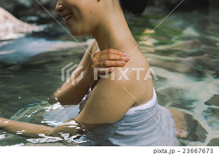 Hot spring trip 23667673