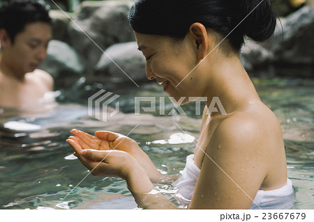 Hot spring trip 23667679