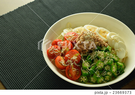 冷やし中華（ツナ缶） 23669373