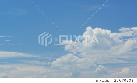 青空と白い雲 16:9 青空と白い雲 16:9 23670202