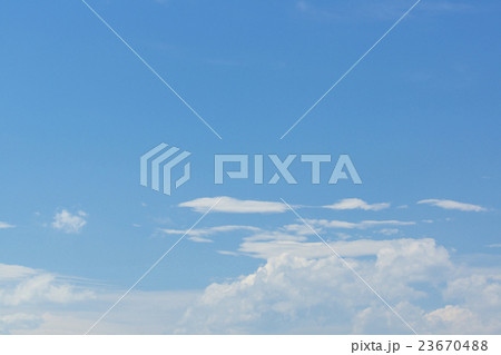 青空と白い雲 青空と白い雲 23670488