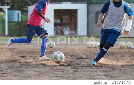 サッカー　フットボール 23671570