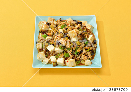 オリジナル創作中華料理「麻婆ナス+麻婆豆腐ミックス」。 23673709