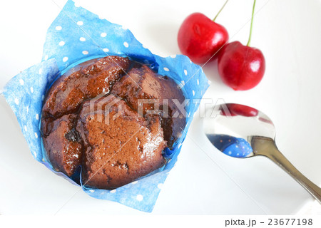 Cupcake in blue paper 23677198