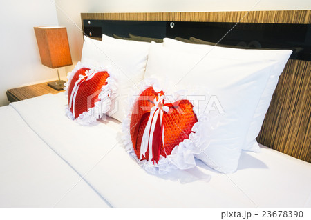 Romantic bedroom Romantic bedroom 23678390