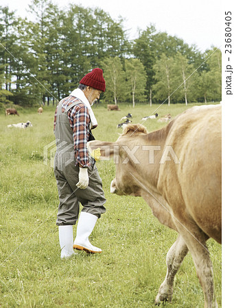 ファーマー　仕事風景 23680405