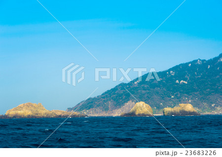 沖ノ島と属礁 沖ノ島と属礁 23683226
