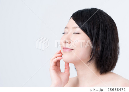 ビューティー 23688472