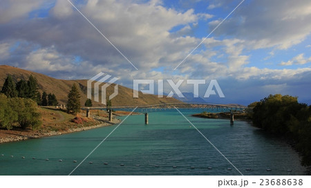 Bridge over turquoise Tekapo River 23688638