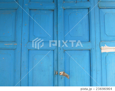 Blue Door 23696964