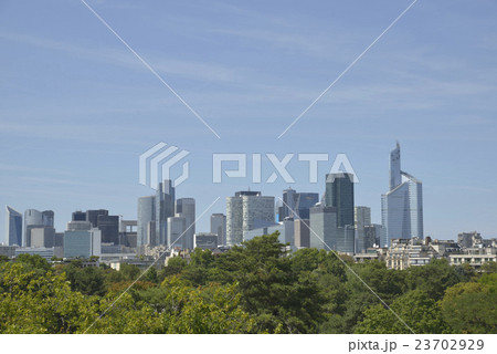 ラ・デファンスの高層ビル地区 23702929