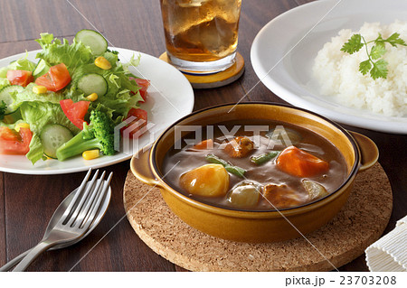 カレー　サラダセット 23703208