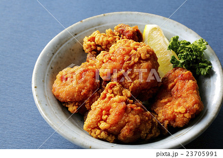 鶏の唐揚げ 鶏の唐揚げ 23705991