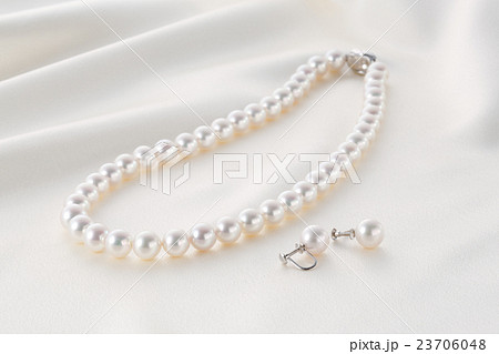 真珠のアクセサリー 23706048