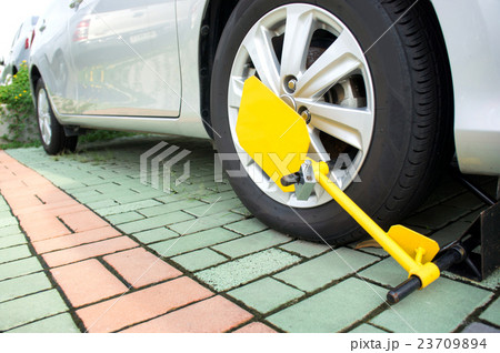 ar was locked with clamped vehicle ar was locked with clamped vehicle 23709894