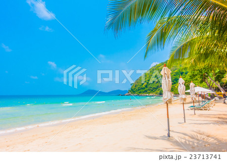 Sea and Beach Sea and Beach 23713741