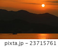 夕日が照らす瀬戸内海 23715761
