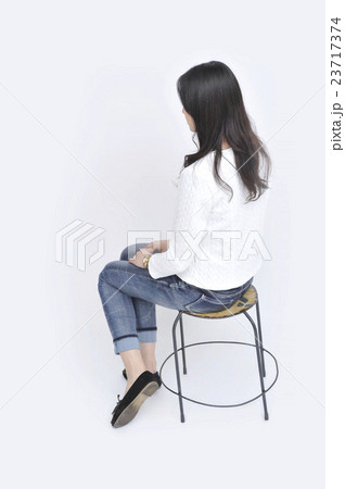 バリエーション豊かで使いやすい人物写真素材 23717374