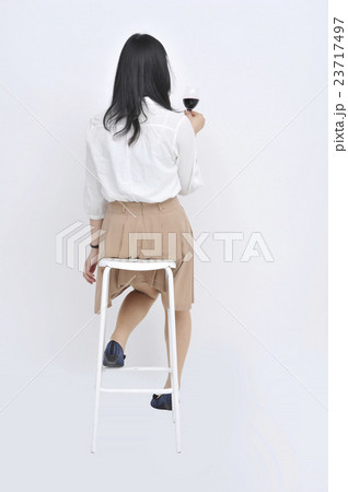 バリエーション豊かで使いやすい人物写真素材 23717497