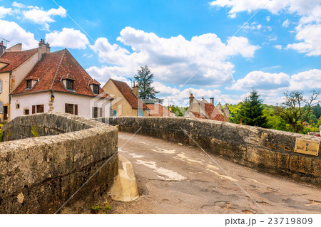 Bridge in medieval town of Semur en Auxois 23719809