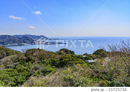 披露山公園展望台 逗子海岸一望 披露山公園展望台 逗子海岸一望 23725730