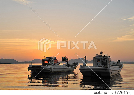 奥浜名湖　船溜まりの朝 23726155