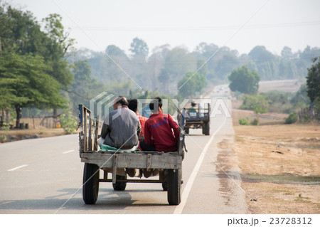 The transportation of people in laos The transportation of people in laos 23728312