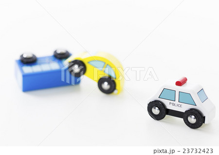 事故 交通事故 パトカー 警察 自動車 交通 車 緊急車両 事故 交通事故 パトカー 警察 自動車 交通 車 緊急車両 23732423