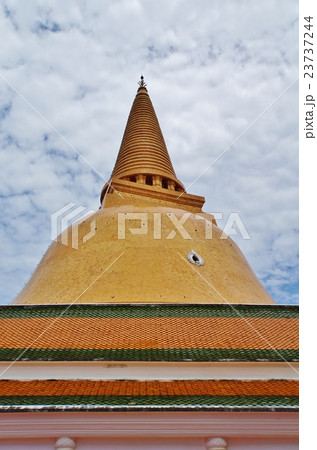 Phra Pathom Chedi(タイ王国ナコン・パトムのプラ・パトム・チェディ) Phra Pathom Chedi(タイ王国ナコン・パトムのプラ・パトム・チェディ) 23737244