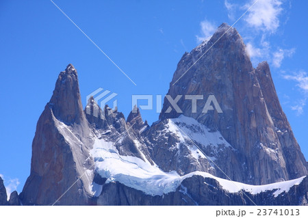パタゴニア 壮大なフィッツロイ山 パタゴニア 壮大なフィッツロイ山 23741013