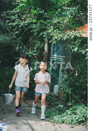 primary school child 23741377