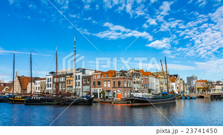 オランダ・ライデンの街並み 23741450