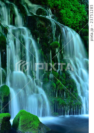 元滝伏流水 23751285